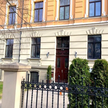 Elizabetes Apartments Рига Экстерьер фото